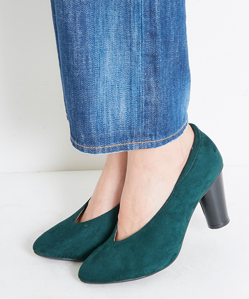 ORiental TRaffic（オリエンタルトラフィック）の「秋冬★Vカットパンプス★6331（パンプス・レディース・アッシュブラウン/ブラック/グリーン・38/41/37/36/40/42/35/39/34）」の3枚目の写真