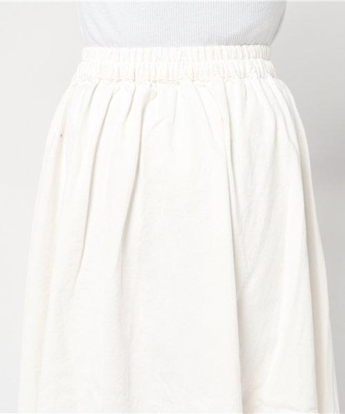 PUNYUS（プニュズ）の「フリンジロングスカート（スカート・レディース・インディゴブルー/ベージュ/ブラック/ホワイト・3/4/2/1）」の9枚目の写真