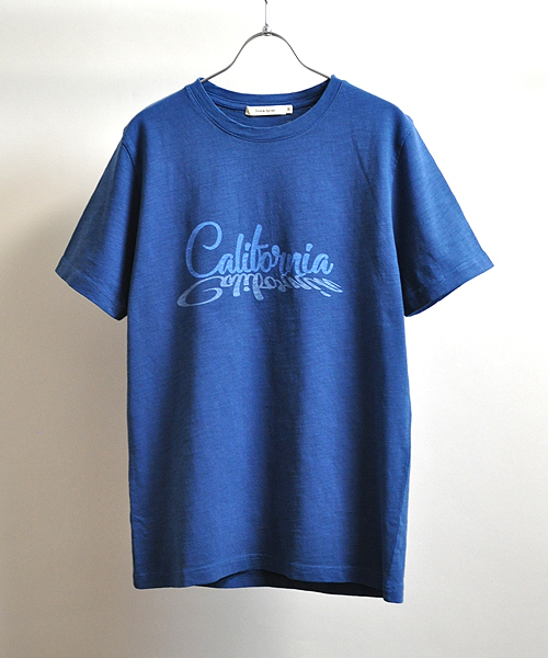 Hub&Spoke(ハブアンドスポーク)の「スラブ天竺カリフォルニアプリントTee(Tシャツ/カットソー)」|ネイビー