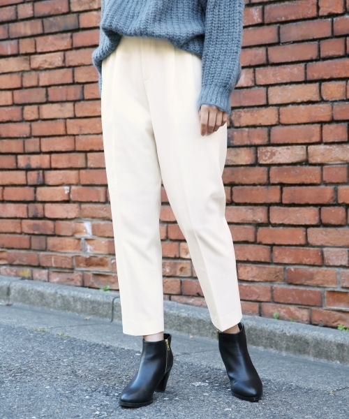 GLOBAL WORK（グローバルワーク）の「TRテーパードパンツ2/773053（その他パンツ・レディース・ホワイト/ブラック/ベージュ/グレー/ネイビー・SMALL/MEDIUM/LARGE）」の2枚目の写真