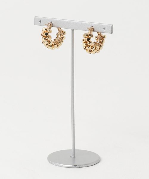 TONE SELECT GOODS(トーンセレクトグッズ)の「【marinaJEWELRY】14kgf/GOLD square metal wrapped hoop pierced earring(ピアス(両耳用)・レディース・ゴールド・M)」の2枚目の写真