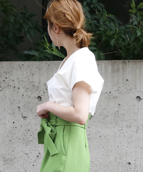 Tiara（ティアラ）の「ポンチウエストコンシャスVネックトップス（Tシャツ/カットソー・レディース・ブラック/アイボリー/ヘザーグレー・FREE）」の15枚目の写真