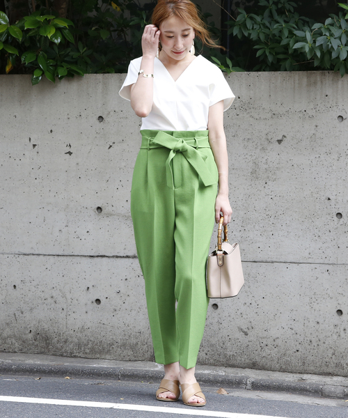 Tiara（ティアラ）の「ポンチウエストコンシャスVネックトップス（Tシャツ/カットソー・レディース・ブラック/アイボリー/ヘザーグレー・FREE）」の17枚目の写真