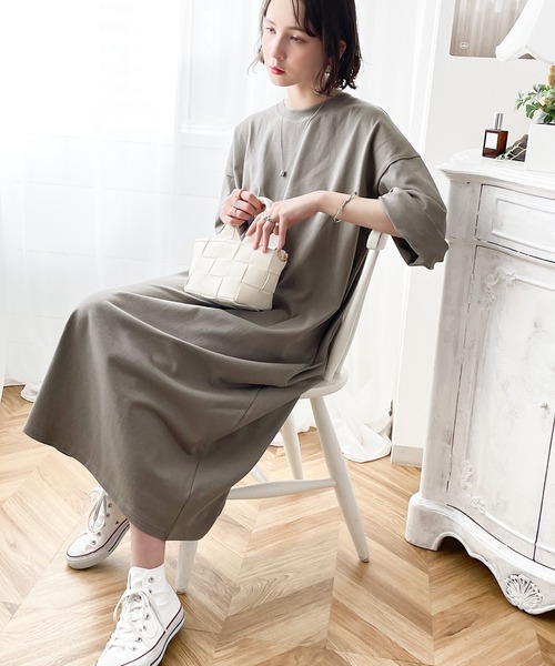 classicalelf(クラシカルエルフ)の「ポケット付きロング・マキシ丈ゆったりコットン(空紡糸)ワンピース(ワンピース・レディース・ブラック/杢グレー/モカ/オフホワイト/グレイッシュベージュ/ライトグリーン・MEDIUM/X-LARGE)」の15枚目の写真