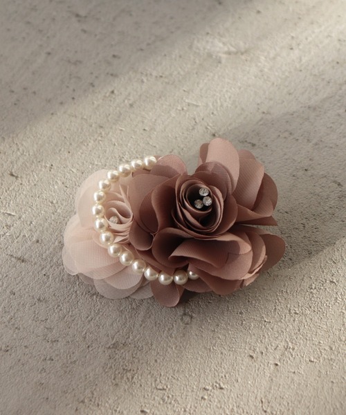 Three Four Time（ｽﾘｰﾌｫｰﾀｲﾑ）の「バイカラーパールコサージュ【結婚式/フォーマル/入卒】（ブローチ/コサージュ・レディース・ネイビー/オフホワイト/ピンク・FREE）」の18枚目の写真