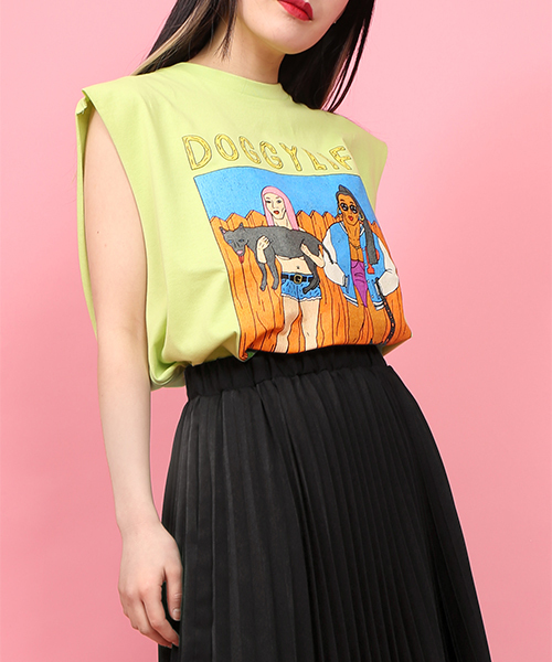 PUNYUS（プニュズ）の「DOGGYLIFEノースリーブＴシャツ（タンクトップ・レディース・グリーン/ベージュ/ブラック・3/4）」の3枚目の写真