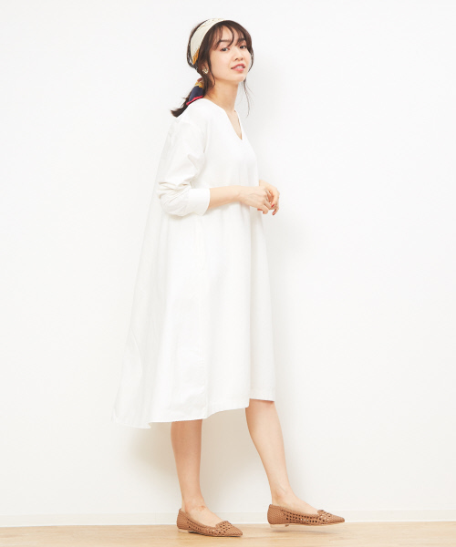 PICHE ABAHOUSE(ピシェ アバハウス)の「チュールメッシュフラットパンプス(パンプス・レディース・キャメル/シルバー/ホワイト・35/38/40/39/36/34/37)」の11枚目の写真