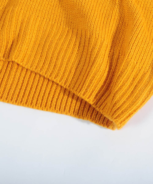 neos(ネオス)の「【neos -addictive design-】ルーズシルエット ハート刺繍 タートルネック ニット(ニット/セーター・メンズ・イエロー/オリーブ/ブラック/ホワイト・MEDIUM/LARGE/X-LARGE)」の9枚目の写真