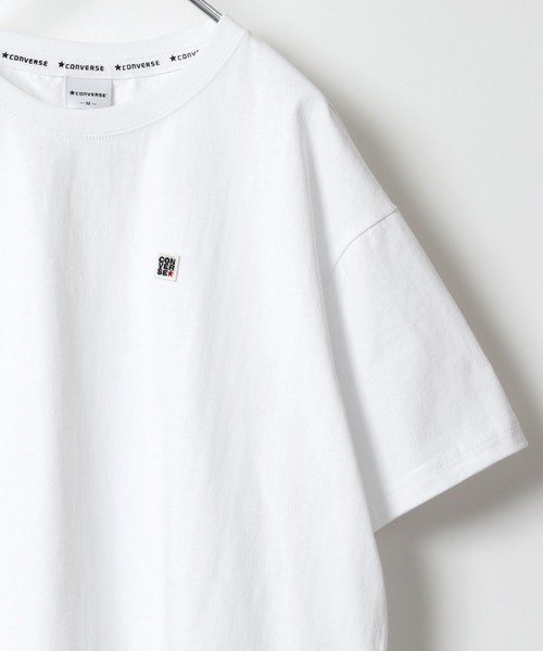 CONVERSE（コンバース）の「CONVERSE/コンバース ビッグシルエット ワンポイント ロゴ刺繍 Tシャツ（Tシャツ/カットソー・レディース・ホワイト/ブラック/チャコール・M/L）」の2枚目の写真