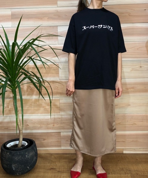 SUPERTHANKS(スーパーサンクス)の「「スーパーサンクス」フロント ロゴ プリントオーバーサイズTシャツ(ユニセックス)(Tシャツ/カットソー・メンズ・ホワイト/ブラック/ベージュ・SMALL/MEDIUM/LARGE)」の3枚目の写真