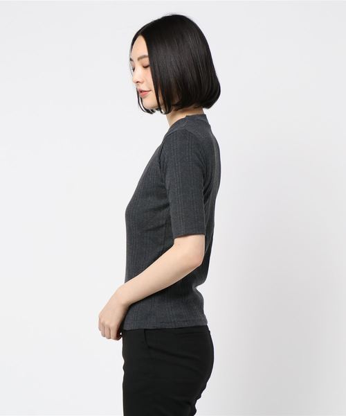 KOBE LETTUCE(コウベレタス)の「ランダムリブハイネックトップス(Tシャツ/カットソー・レディース・オフホワイト/プラム/カーキ/ネイビー/グレー・FREE)」の6枚目の写真