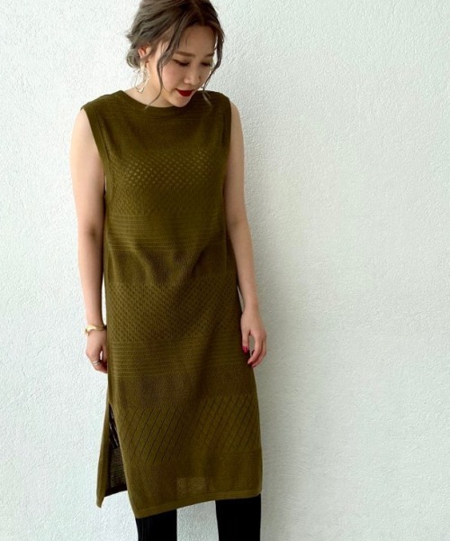 LOWRYS FARM（ローリーズファーム）の「スカシガラエプロンワンピ　887176（ワンピース・レディース・ベージュ/パープル/カーキ・FREE）」の3枚目の写真