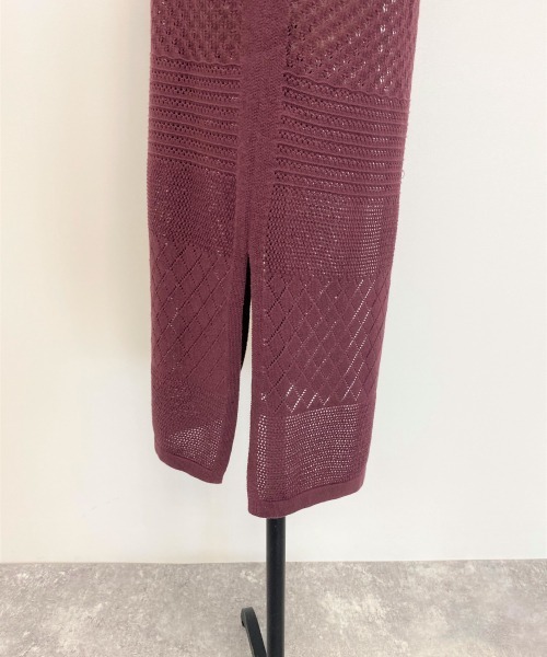 LOWRYS FARM（ローリーズファーム）の「スカシガラエプロンワンピ　887176（ワンピース・レディース・ベージュ/パープル/カーキ・FREE）」の7枚目の写真