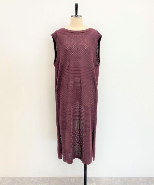 LOWRYS FARM（ローリーズファーム）の「スカシガラエプロンワンピ　887176（ワンピース・レディース・ベージュ/パープル/カーキ・FREE）」の11枚目の写真