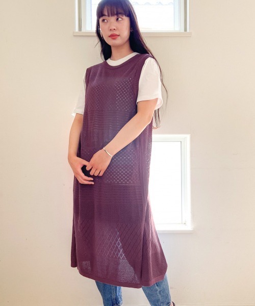 LOWRYS FARM（ローリーズファーム）の「スカシガラエプロンワンピ　887176（ワンピース・レディース・ベージュ/パープル/カーキ・FREE）」の13枚目の写真