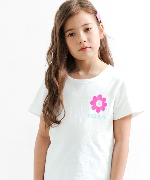 Bee des Bee（ビーデスビー）の「【コットン100％】半袖プリントTシャツ（Tシャツ/カットソー・キッズ・スモークピンク/ネイビー/オレンジ/ダークパープル/ブラウン/ホワイト系その他/ホワイト/ブルー系その他/グリーン/ベージュ/ピンク系その他/ホワイト系その他2/ダークグリーン/オレンジ系その他/杢グレー/クリーム/ベージュ系/ホワイト系1/ライトイエロー/ホワイト系・100cm/110cm/120cm/130cm/140cm/150cm）」の5枚目の写真