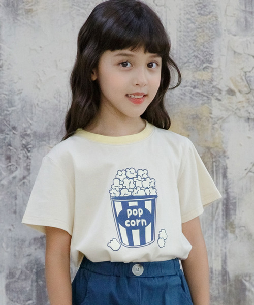 Bee des Bee（ビーデスビー）の「【コットン100％】半袖プリントTシャツ（Tシャツ/カットソー・キッズ・スモークピンク/ネイビー/オレンジ/ダークパープル/ブラウン/ホワイト系その他/ホワイト/ブルー系その他/グリーン/ベージュ/ピンク系その他/ホワイト系その他2/ダークグリーン/オレンジ系その他/杢グレー/クリーム/ベージュ系/ホワイト系1/ライトイエロー/ホワイト系・100cm/110cm/120cm/130cm/140cm/150cm）」の4枚目の写真