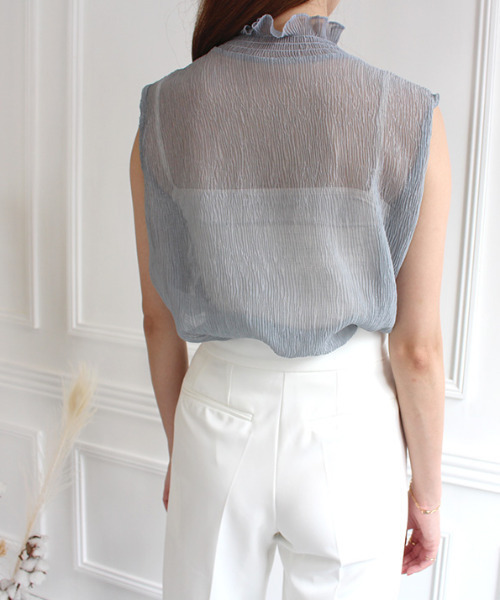 MODE ROBE(モードローブ)の「シアープリーツフリルカラーノースリーブ(Tシャツ/カットソー・レディース・アイボリー/オリーブ/ブルー・FREE)」の5枚目の写真