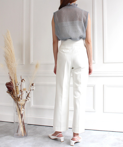 MODE ROBE(モードローブ)の「シアープリーツフリルカラーノースリーブ(Tシャツ/カットソー・レディース・アイボリー/オリーブ/ブルー・FREE)」の17枚目の写真