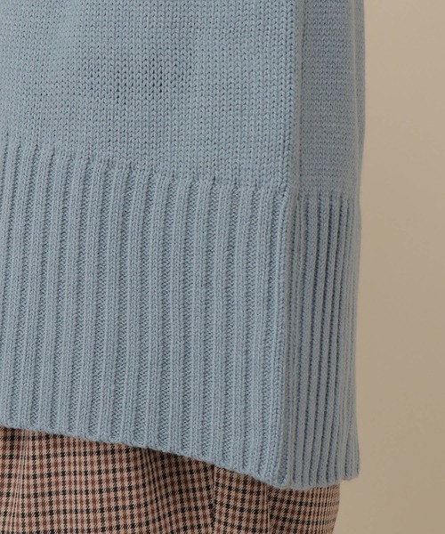 ikka(イッカ)の「バックスリットハイネックプルオーバー(ニット/セーター・レディース・ホワイト/ライトブルー/ブラック/ピンク/ダークベージュ/グレー・M/L)」の7枚目の写真