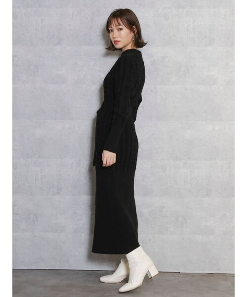 dazzlin（ダズリン）の「ベルトマークケーブルニットワンピース（ワンピース・レディース・ブラウン/ブラック/オフホワイト・FREE）」の8枚目の写真