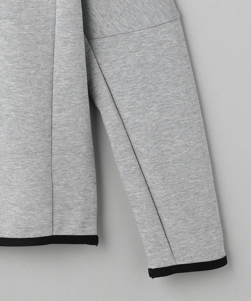 NIKE SPORTSWEAR（ナイキスポーツウェアー）の「NIKE/ナイキ スポーツウェアテックフリースクルーネックスウェット/CU4506-063（スウェット・メンズ・ブラック/グレー・SMALL/MEDIUM/LARGE/X-LARGE/XX-LARGE）」の8枚目の写真