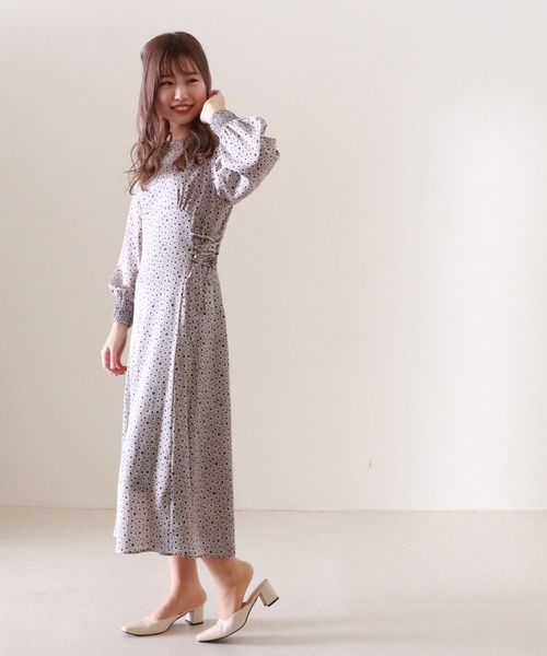 Cheek（チーク）の「小花柄レースアップワンピース（ワンピース