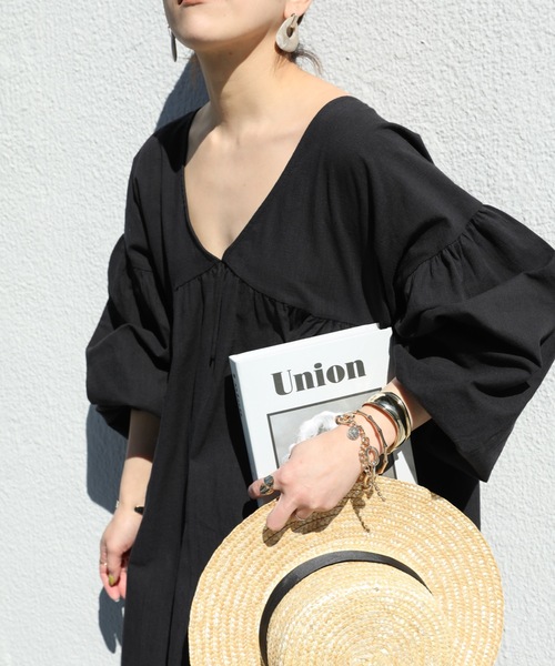 Bonjour Sagan(ボンジュールサガン)の「<前後2WAY>Vネックバルーンスリーブワンピース【ZOZO限定アイテム】(ワンピース・レディース・ブラック/モカ/カーキ・FREE)」の13枚目の写真