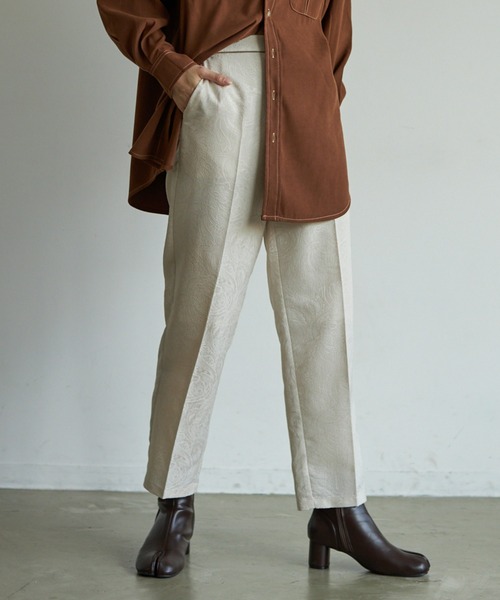 VACANCY（ヴァカンシー）の「ペイズリー柄テーパードパンツ（その他パンツ・レディース・グリーン/モカ/ナチュラル・SMALL/MEDIUM/LARGE）」の3枚目の写真