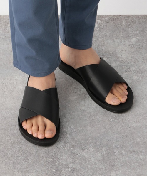 GLOBAL WORK（グローバルワーク）の「ラクッションクロスサンダルMen/932774（サンダル・メンズ・ブラック/ライトブラウン・MEDIUM/LARGE）」の2枚目の写真