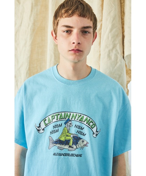AlexanderLeeChang(アレキサンダーリーチャン)の「AlexanderLeeChang/アレキサンダーリーチャン CAPTAIN NYANCO T(Tシャツ/カットソー・メンズ・ブラック/グレー/オリーブ/スカイブルー・2/3/4)」の16枚目の写真