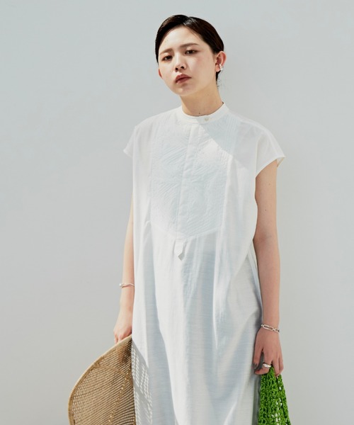 Aunt Marie's（アントマリーズ）の「デザインキルティングシャツワンピース（シャツワンピース・レディース・ホワイト/ブラック/ナチュラル・FREE）」の7枚目の写真