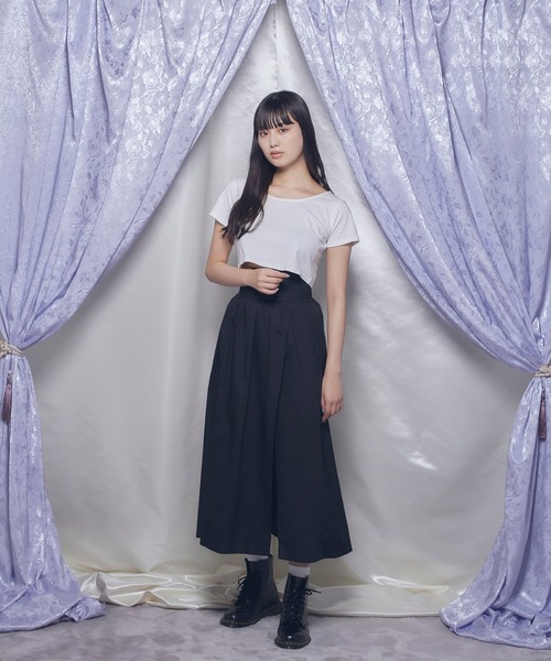 Romansual（ロマンシュアル）の「Romansual/moonモチーフ刺繍クロップドTシャツ（Tシャツ/カットソー・レディース・ホワイト/ロイヤルブルー・FREE）」の4枚目の写真