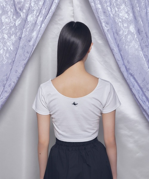 Romansual（ロマンシュアル）の「Romansual/moonモチーフ刺繍クロップドTシャツ（Tシャツ/カットソー・レディース・ホワイト/ロイヤルブルー・FREE）」の5枚目の写真