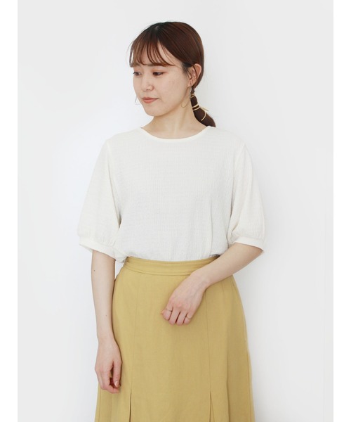 ehka sopo（エヘカソポ）の「くしゅくしゅボリュームスリーブTシャツ（Tシャツ/カットソー・レディース・オフホワイト/グリーン/ブラック・ﾌﾘ-）」の2枚目の写真