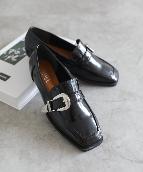 VIVIAN（ヴィヴィアン）の「スクエアトゥバックルベルトローファー  ZOZOTOWN+オフィシャルサイト限定商品（ローファー・レディース・ブラック/ダークブラウン/アイボリー・LL/S/M/L）」の5枚目の写真