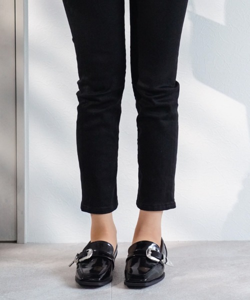 VIVIAN（ヴィヴィアン）の「スクエアトゥバックルベルトローファー  ZOZOTOWN+オフィシャルサイト限定商品（ローファー・レディース・ブラック/ダークブラウン/アイボリー・LL/S/M/L）」の13枚目の写真