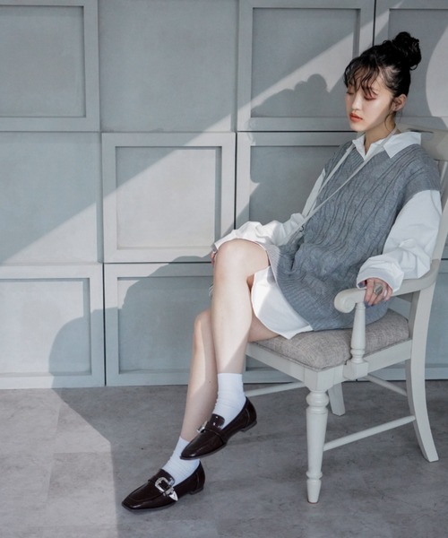 VIVIAN（ヴィヴィアン）の「スクエアトゥバックルベルトローファー  ZOZOTOWN+オフィシャルサイト限定商品（ローファー・レディース・ブラック/ダークブラウン/アイボリー・LL/S/M/L）」の7枚目の写真