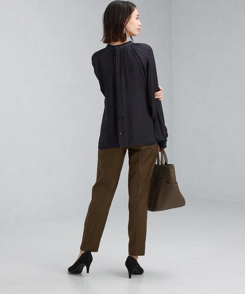 green label relaxing（グリーンレーベルリラクシング）の「カッセン スタンド 2WAY ブラウス（シャツ/ブラウス・レディース・モカ/ネイビー/オフホワイト・FREE）」の18枚目の写真