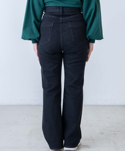 DuKKah(デュカ)の「Dukkah/【低身長向け】デニムピンタックフレアパンツ(デニムパンツ・レディース・ダークインディゴブルー/インディゴブルー/ブラック・XS/S)」の15枚目の写真