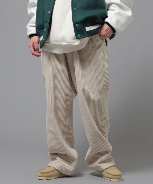 BEAMS（ビームス）の「BEAMS / ワイド コーデュロイパンツ（その他パンツ・メンズ・アイボリー/ブラック/イエローゴールド・SMALL/MEDIUM/LARGE/X-LARGE）」の21枚目の写真