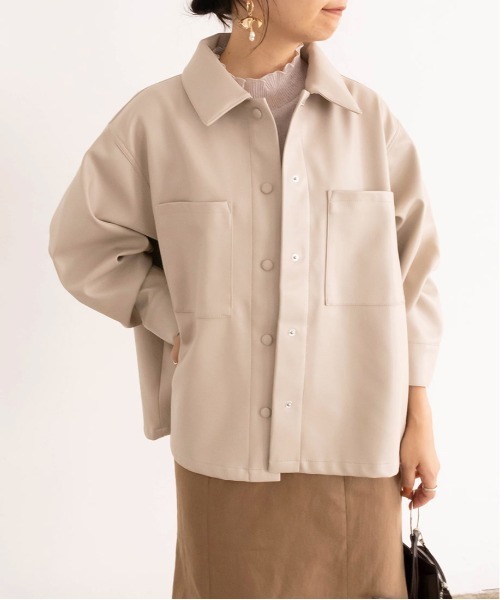 RANDA（ランダ）の「フェイクレザーCPOジャケット（ブルゾン・レディース・アイボリー/ダークブラウン/グリーン・FREE）」の5枚目の写真