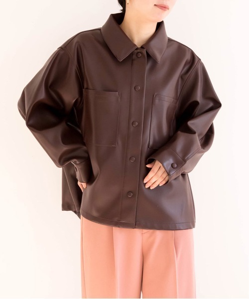 RANDA（ランダ）の「フェイクレザーCPOジャケット（ブルゾン・レディース・アイボリー/ダークブラウン/グリーン・FREE）」の8枚目の写真