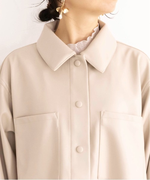 RANDA（ランダ）の「フェイクレザーCPOジャケット（ブルゾン・レディース・アイボリー/ダークブラウン/グリーン・FREE）」の15枚目の写真