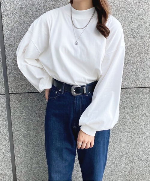 apres jour(アプレジュール)の「モックネック袖ボリュームロンT【ZOZOTOWN限定アイテム】(Tシャツ/カットソー・レディース・オフホワイト/アイボリー/ブラック・X-LARGE/フリー)」の5枚目の写真