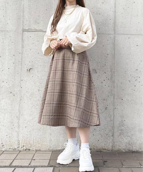 apres jour(アプレジュール)の「モックネック袖ボリュームロンT【ZOZOTOWN限定アイテム】(Tシャツ/カットソー・レディース・オフホワイト/アイボリー/ブラック・X-LARGE/フリー)」の20枚目の写真