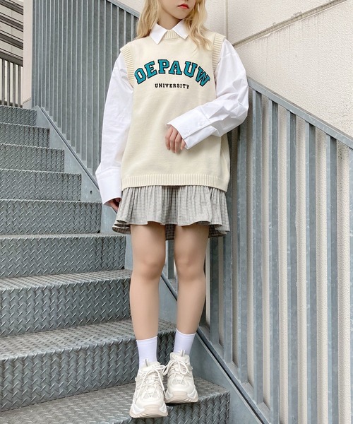 Figments（フィグメンツ）の「カレッジニットベスト（ベスト・レディース・ベージュ/グレー・FREE）」の4枚目の写真