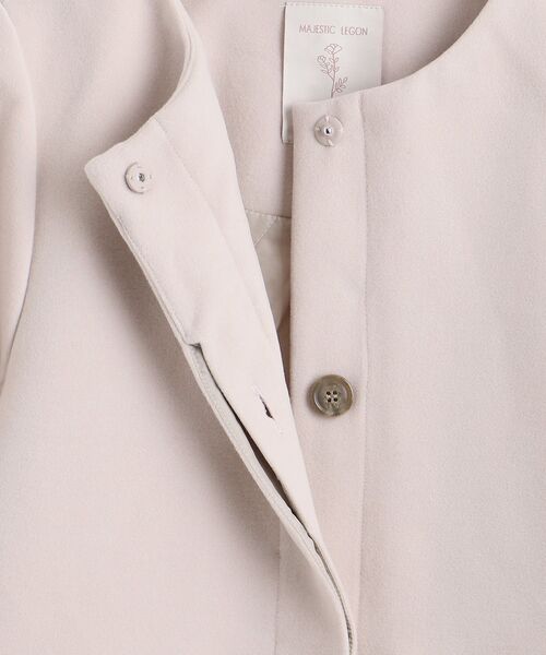 MAJESTIC LEGON（マジェスティックレゴン）の「上品ノーカラーコート（ノーカラーコート・レディース・グレイッシュベージュ/ピンクベージュ/ブラック・SMALL/MEDIUM）」の10枚目の写真