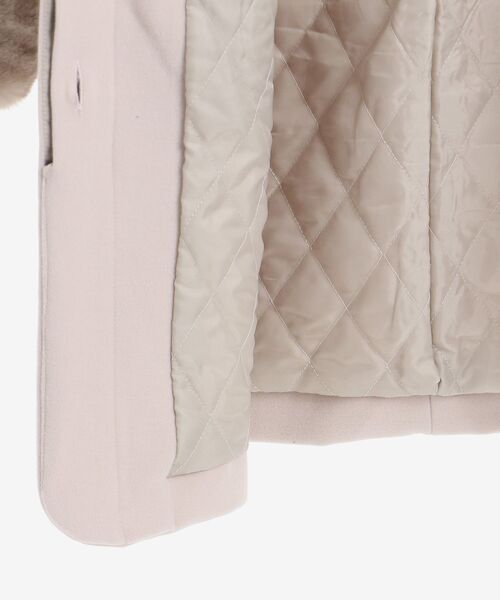 MAJESTIC LEGON（マジェスティックレゴン）の「上品ノーカラーコート（ノーカラーコート・レディース・グレイッシュベージュ/ピンクベージュ/ブラック・SMALL/MEDIUM）」の7枚目の写真