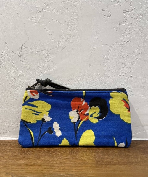 YVES ANDRIEUX（イヴアンドリュー）の「《YVES ANDRIEUX》ポーチ（ポーチ・レディース・カーキ・FREE）」の7枚目の写真